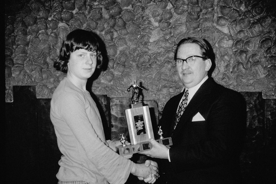 actress receiving award
